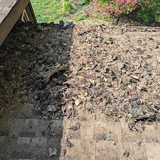 Gutter-Cleaning-and-Window-Cleaning-in-Chapel-Hill-NC 1