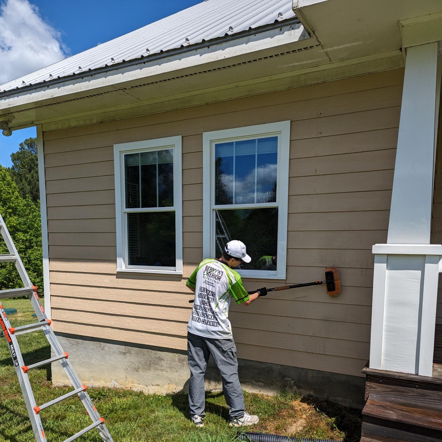 Top Quality House Softwash in Hillsborough NC